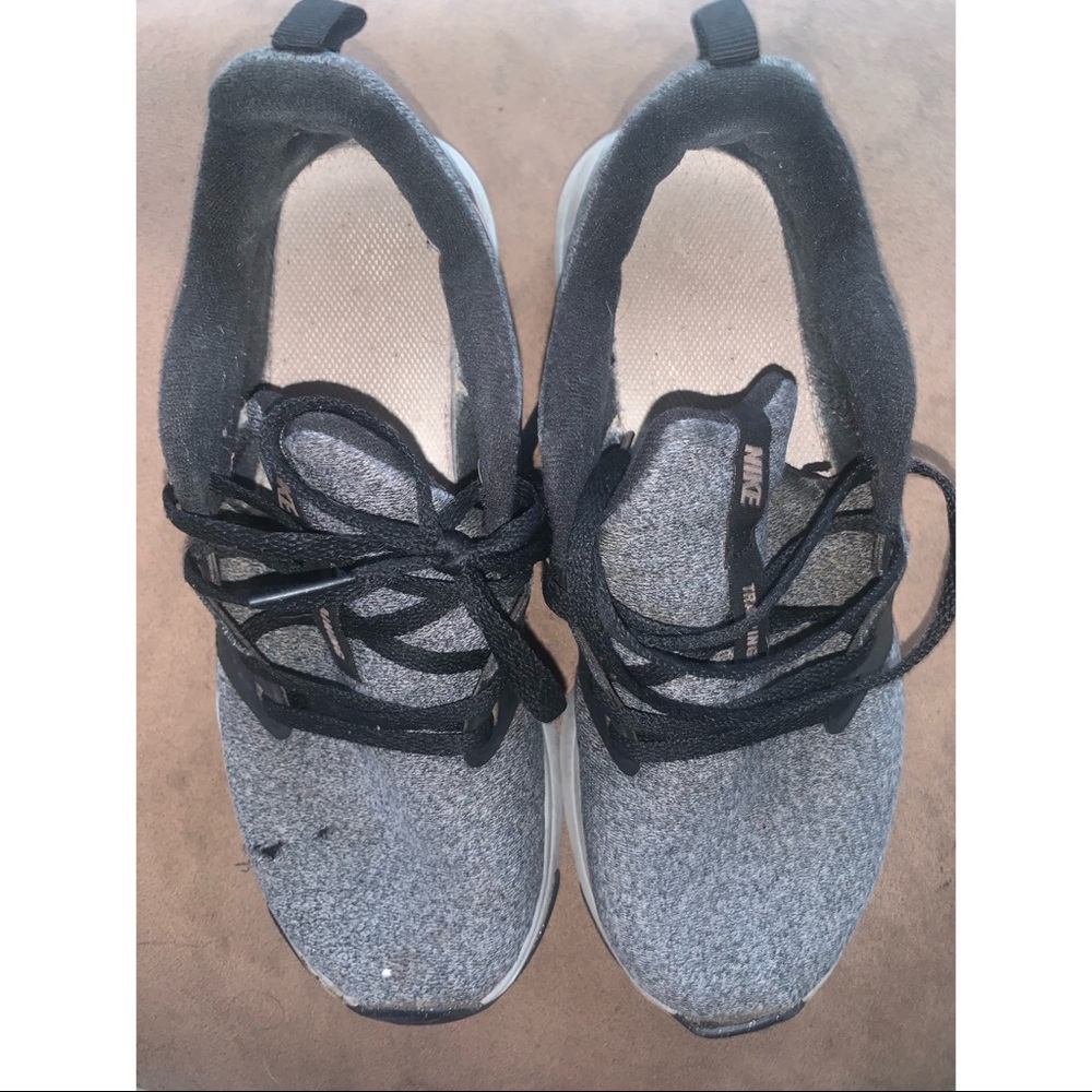 Well Used Women’s Nike’s Size 7 - Picture 1 of 11